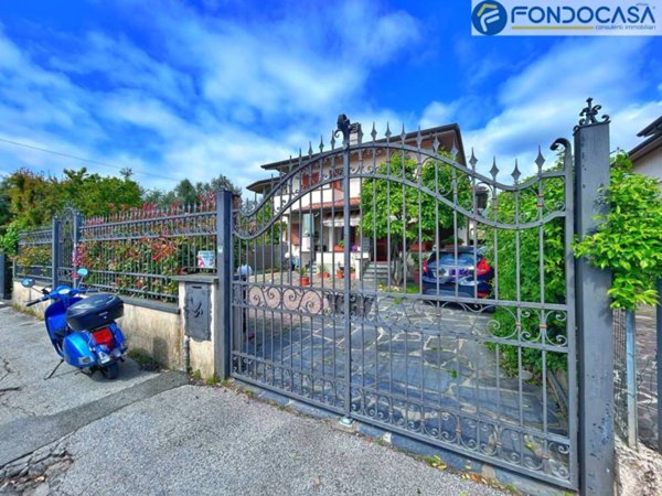 casa indipendente in vendita a Forte dei Marmi