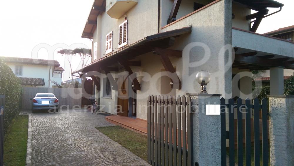 casa indipendente in vendita a Forte dei Marmi