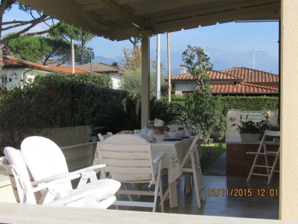 casa indipendente in vendita a Forte dei Marmi