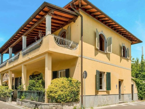 casa indipendente in vendita a Forte dei Marmi