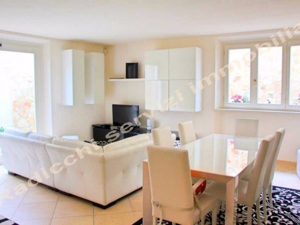 casa indipendente in vendita a Forte dei Marmi