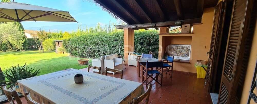 casa indipendente in vendita a Forte dei Marmi
