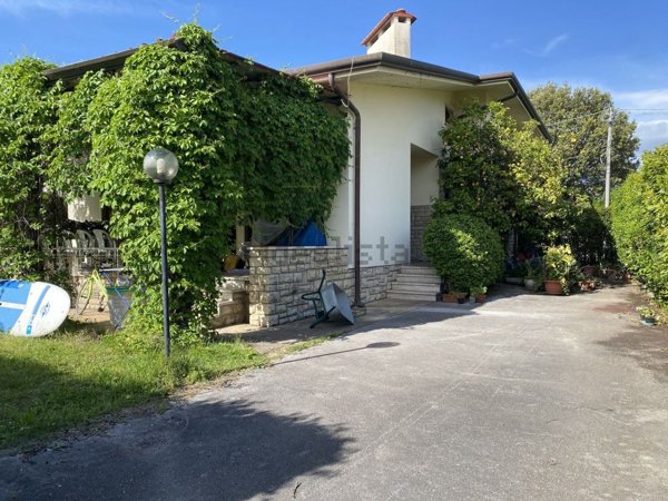 casa indipendente in vendita a Forte dei Marmi