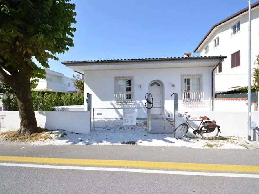 casa indipendente in vendita a Forte dei Marmi