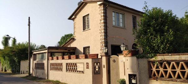 casa indipendente in vendita a Forte dei Marmi