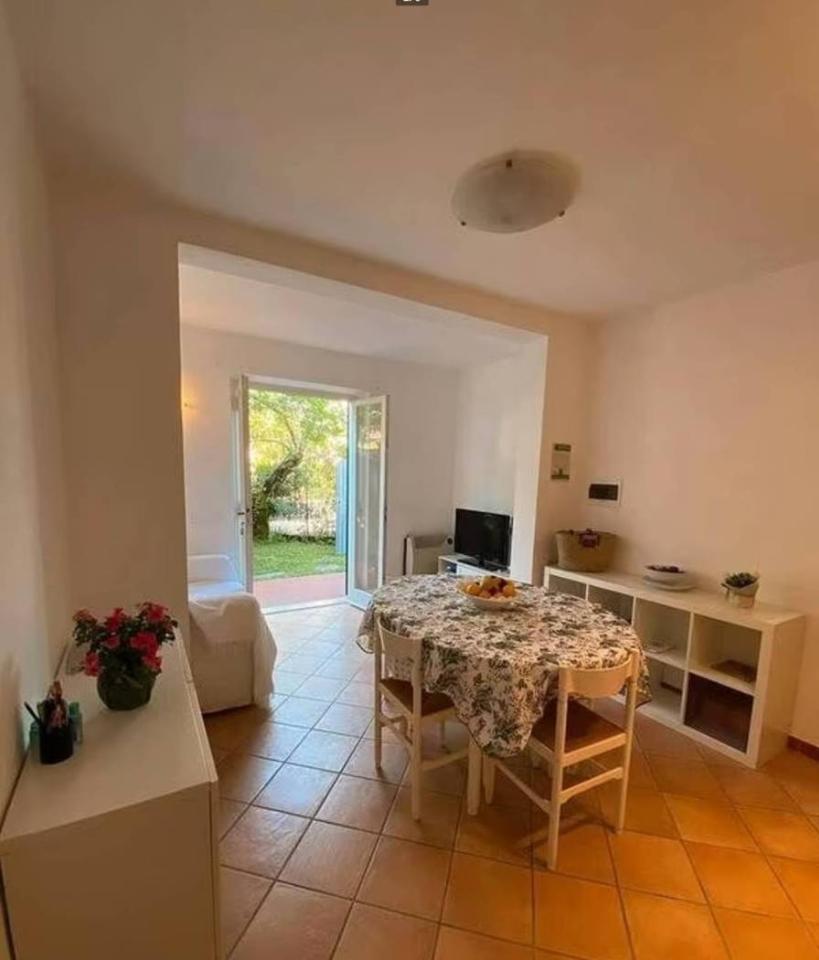 appartamento in vendita a Forte dei Marmi in zona Vittoria Apuana