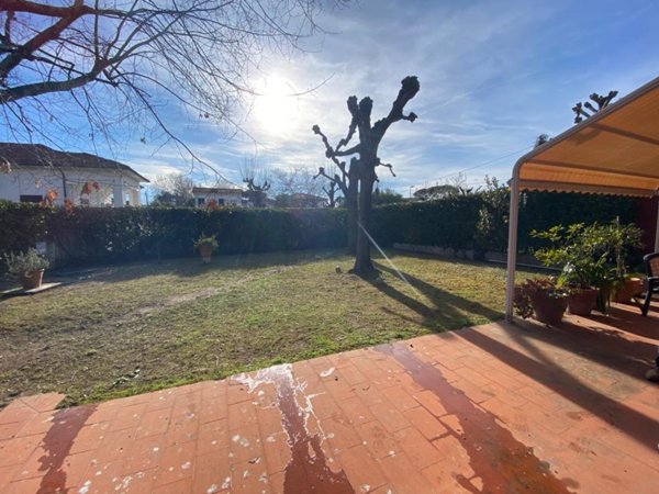 casa indipendente in vendita a Forte dei Marmi
