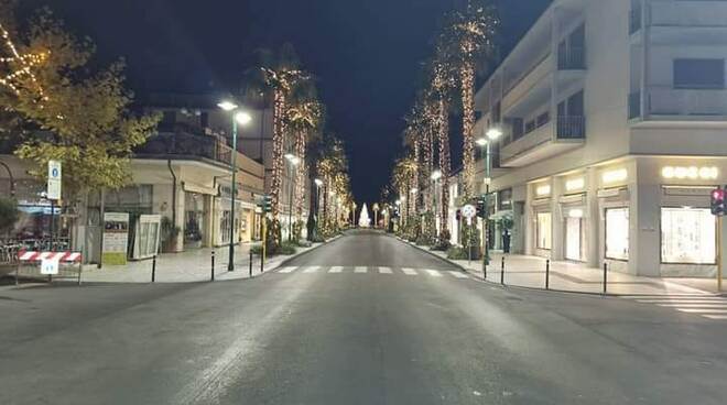 negozio in vendita a Forte dei Marmi