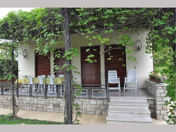 casa indipendente in vendita a Forte dei Marmi