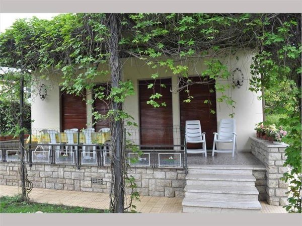 casa indipendente in vendita a Forte dei Marmi