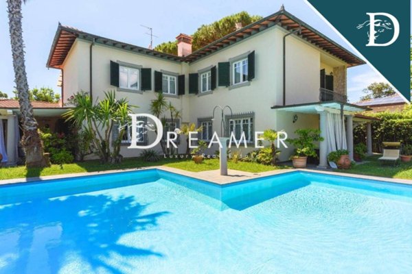 casa indipendente in vendita a Forte dei Marmi