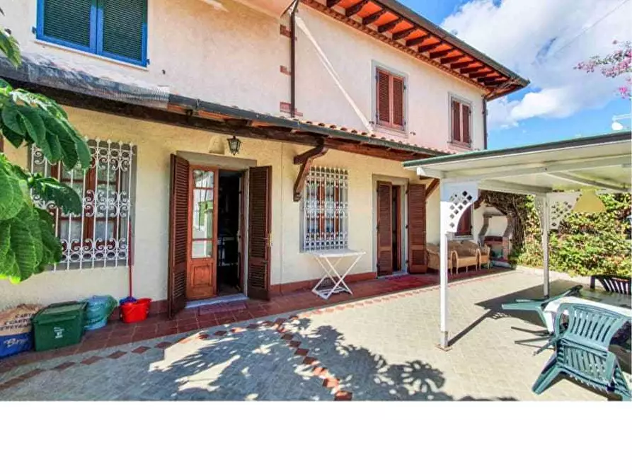 casa indipendente in vendita a Forte dei Marmi