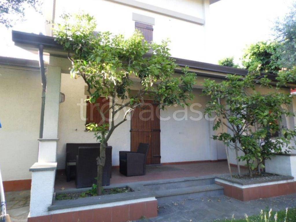 casa indipendente in vendita a Forte dei Marmi