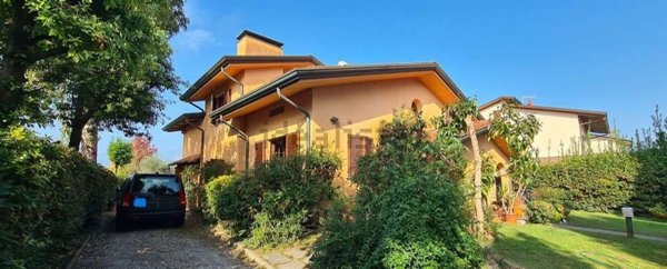 casa indipendente in vendita a Forte dei Marmi in zona Vittoria Apuana