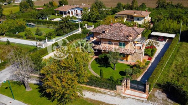 casa indipendente in vendita a Forte dei Marmi
