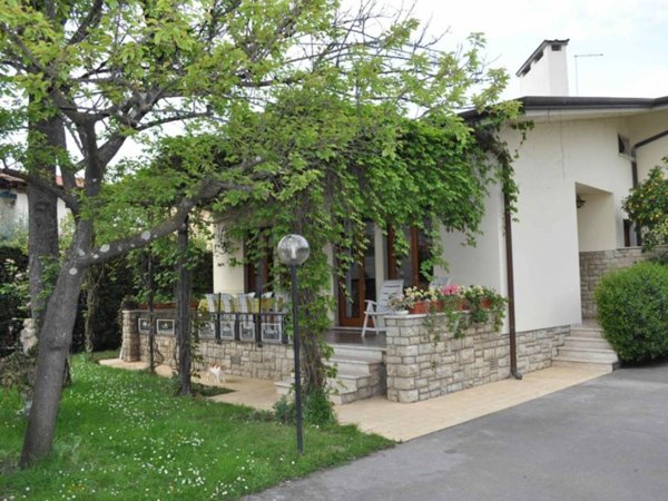 casa indipendente in vendita a Forte dei Marmi