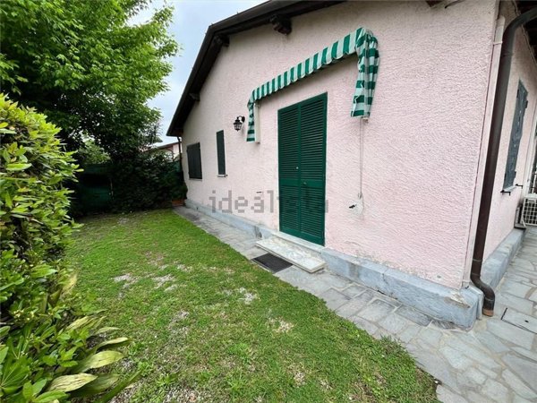 casa indipendente in vendita a Forte dei Marmi