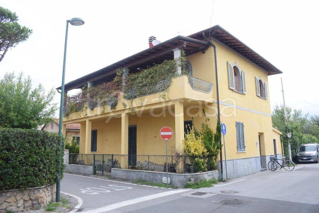 appartamento in vendita a Forte dei Marmi