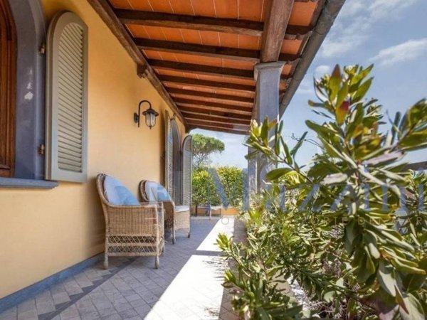 casa indipendente in vendita a Forte dei Marmi