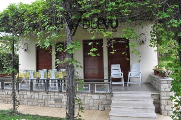 casa indipendente in vendita a Forte dei Marmi