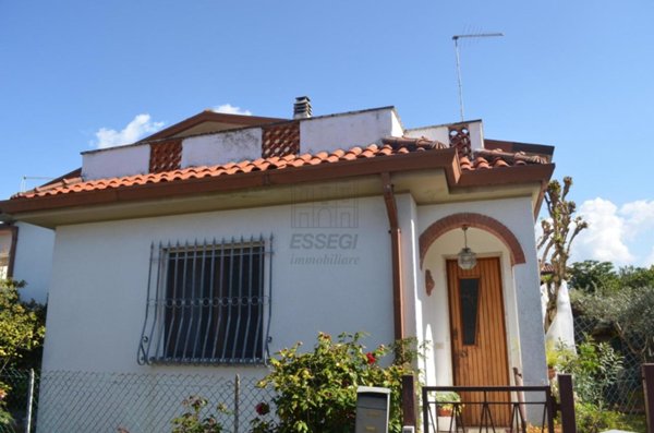 casa indipendente in vendita a Forte dei Marmi