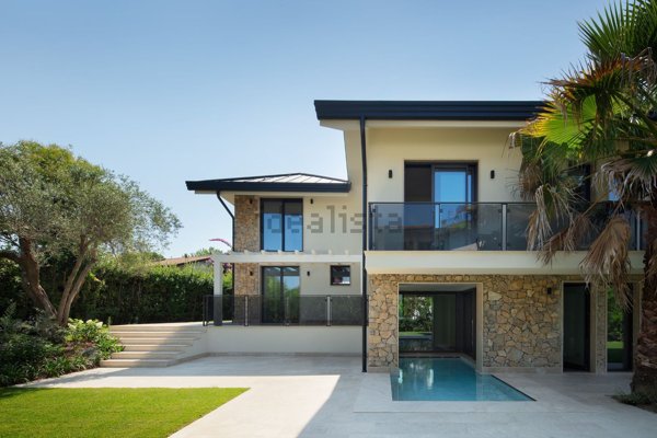 casa indipendente in vendita a Forte dei Marmi