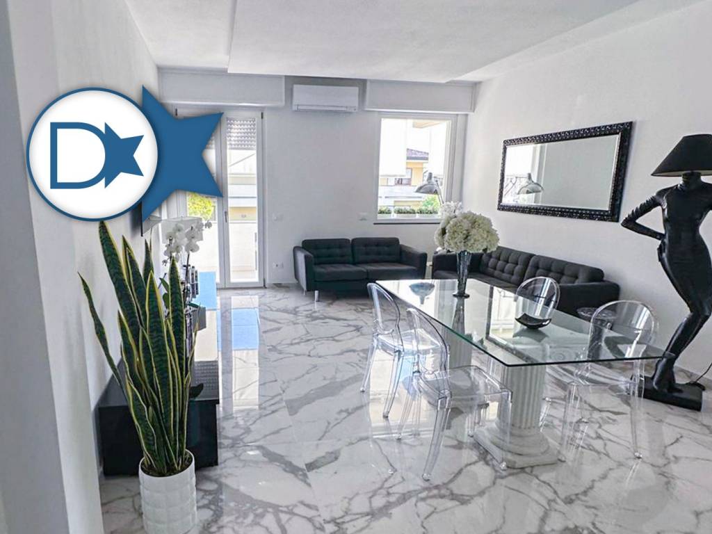 appartamento in vendita a Forte dei Marmi in zona Vittoria Apuana