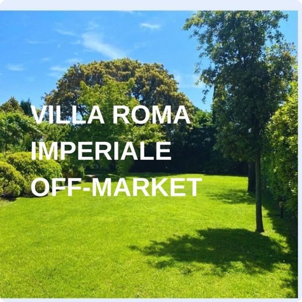 casa indipendente in vendita a Forte dei Marmi in zona Roma Imperiale