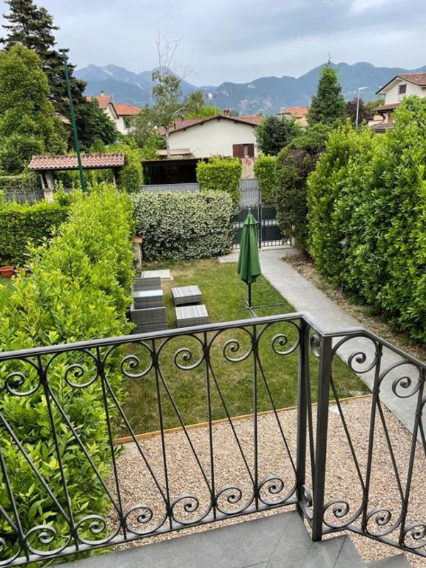 casa indipendente in vendita a Forte dei Marmi