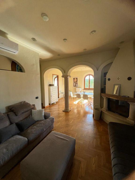 casa indipendente in vendita a Forte dei Marmi