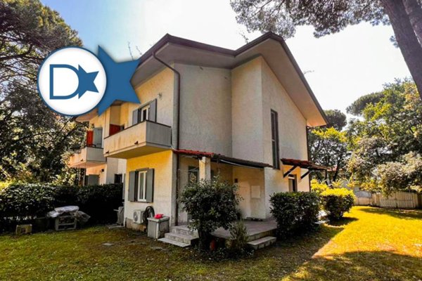 casa indipendente in vendita a Forte dei Marmi in zona Vittoria Apuana