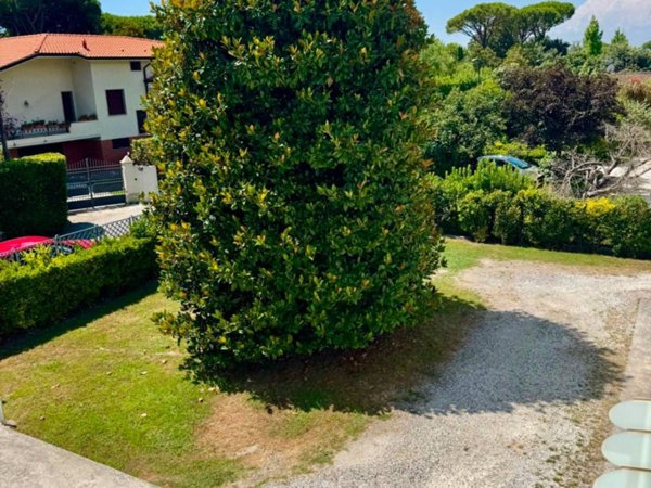 appartamento in vendita a Forte dei Marmi