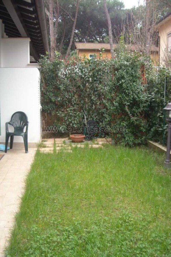 casa indipendente in vendita a Forte dei Marmi
