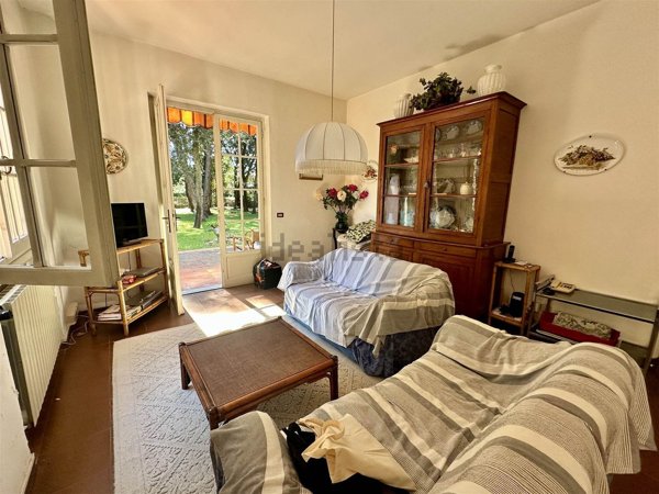 casa indipendente in vendita a Forte dei Marmi in zona Roma Imperiale