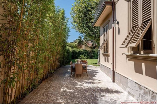 casa indipendente in vendita a Forte dei Marmi