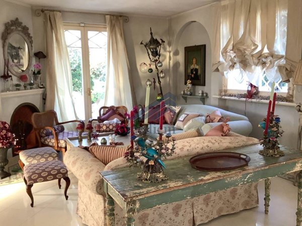 casa indipendente in vendita a Forte dei Marmi