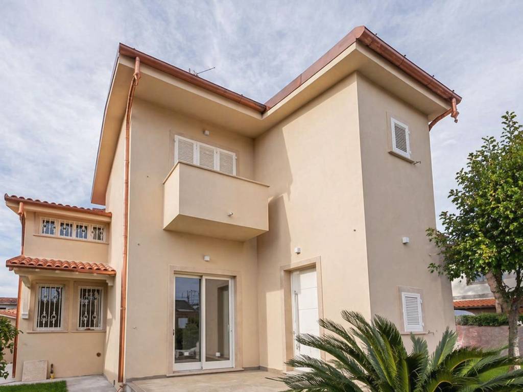 casa indipendente in vendita a Forte dei Marmi