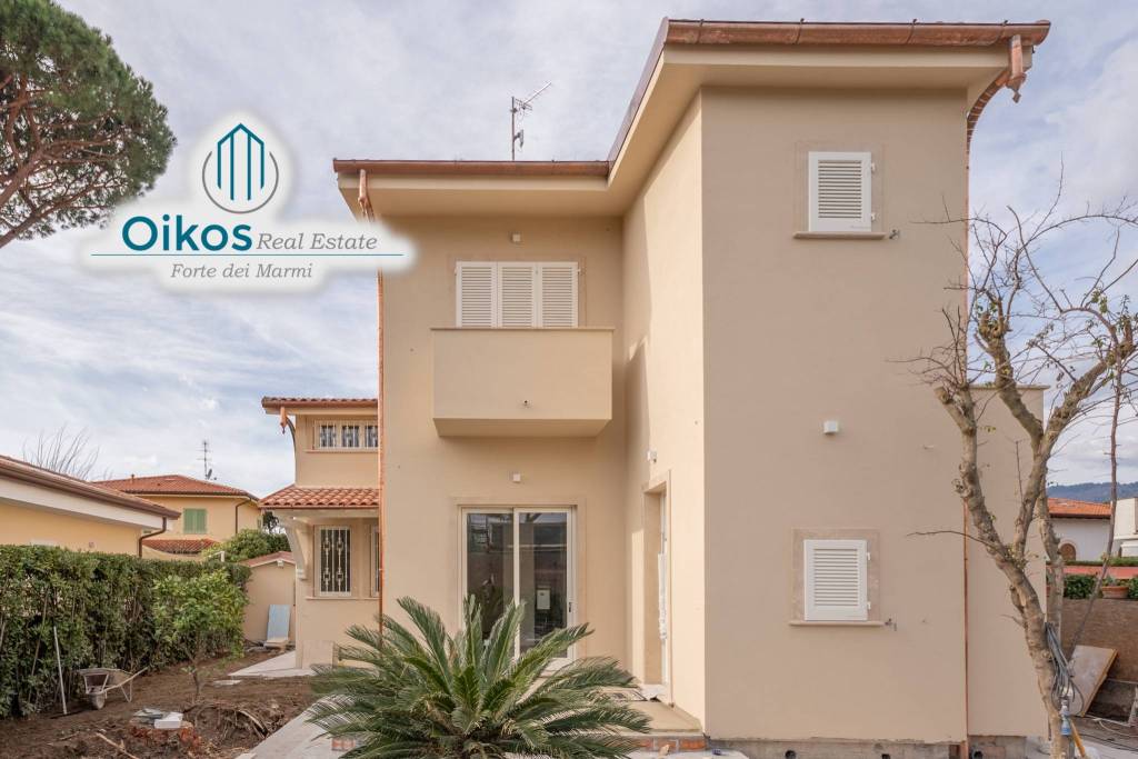 casa indipendente in vendita a Forte dei Marmi