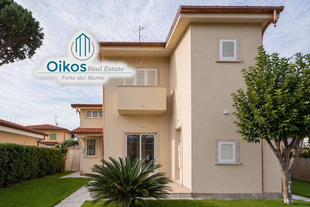 casa indipendente in vendita a Forte dei Marmi