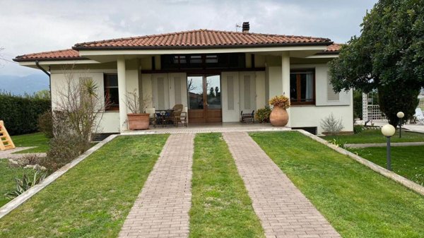 casa indipendente in vendita a Forte dei Marmi