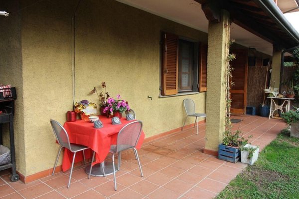 casa indipendente in vendita a Forte dei Marmi in zona Vaiana