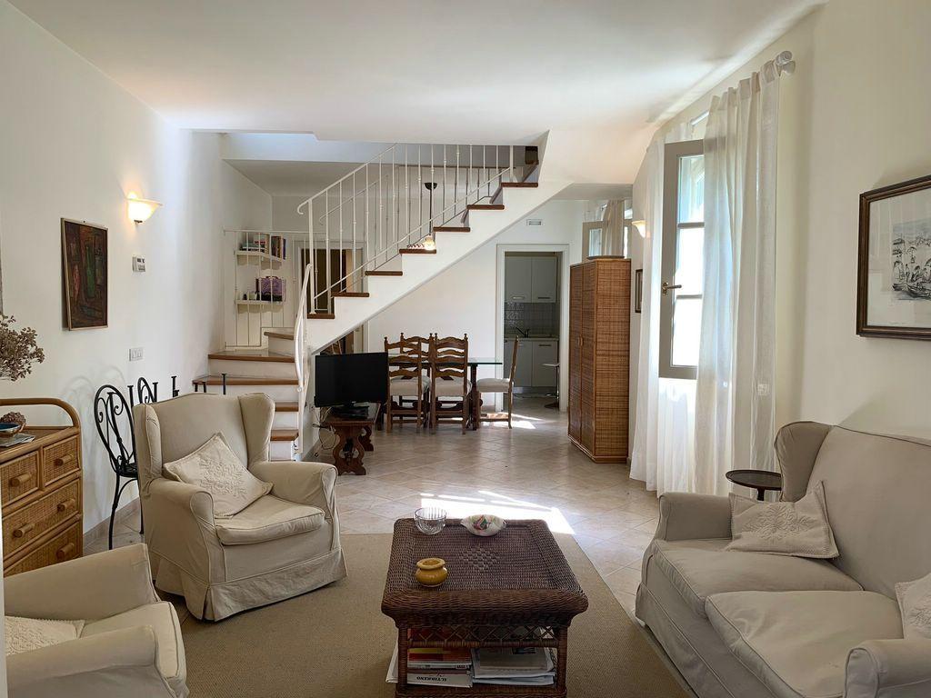 casa indipendente in vendita a Forte dei Marmi