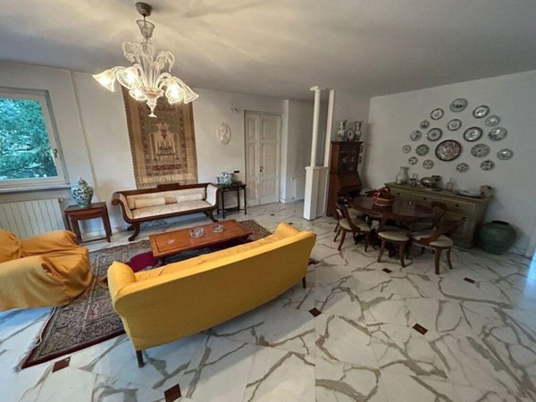 casa indipendente in vendita a Forte dei Marmi