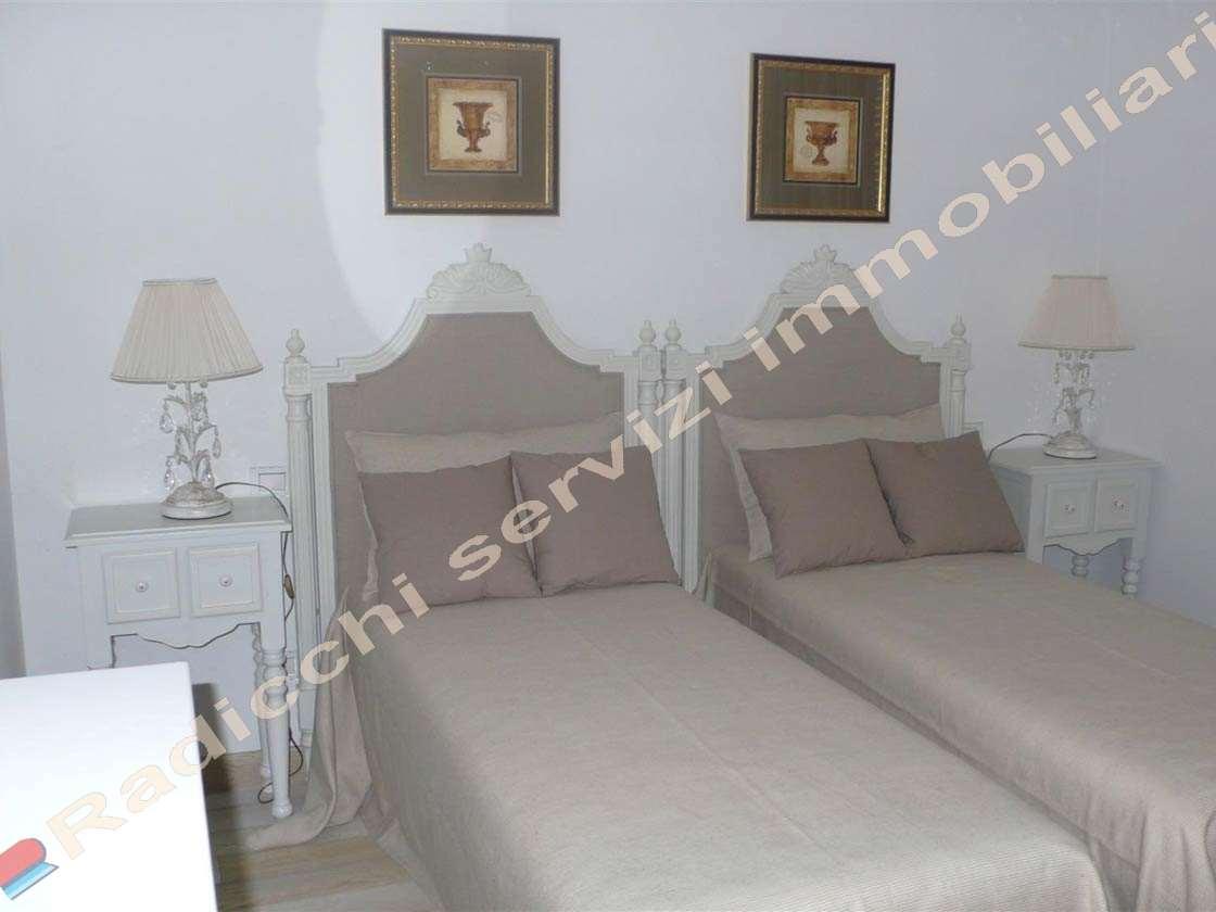 casa indipendente in vendita a Forte dei Marmi in zona Vittoria Apuana