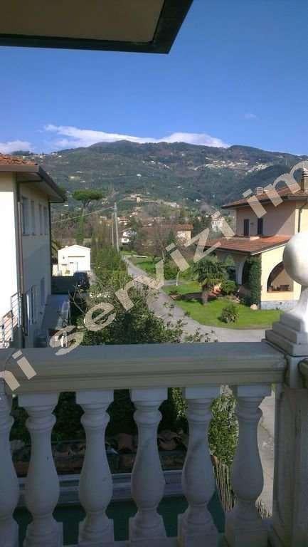 casa indipendente in vendita a Forte dei Marmi