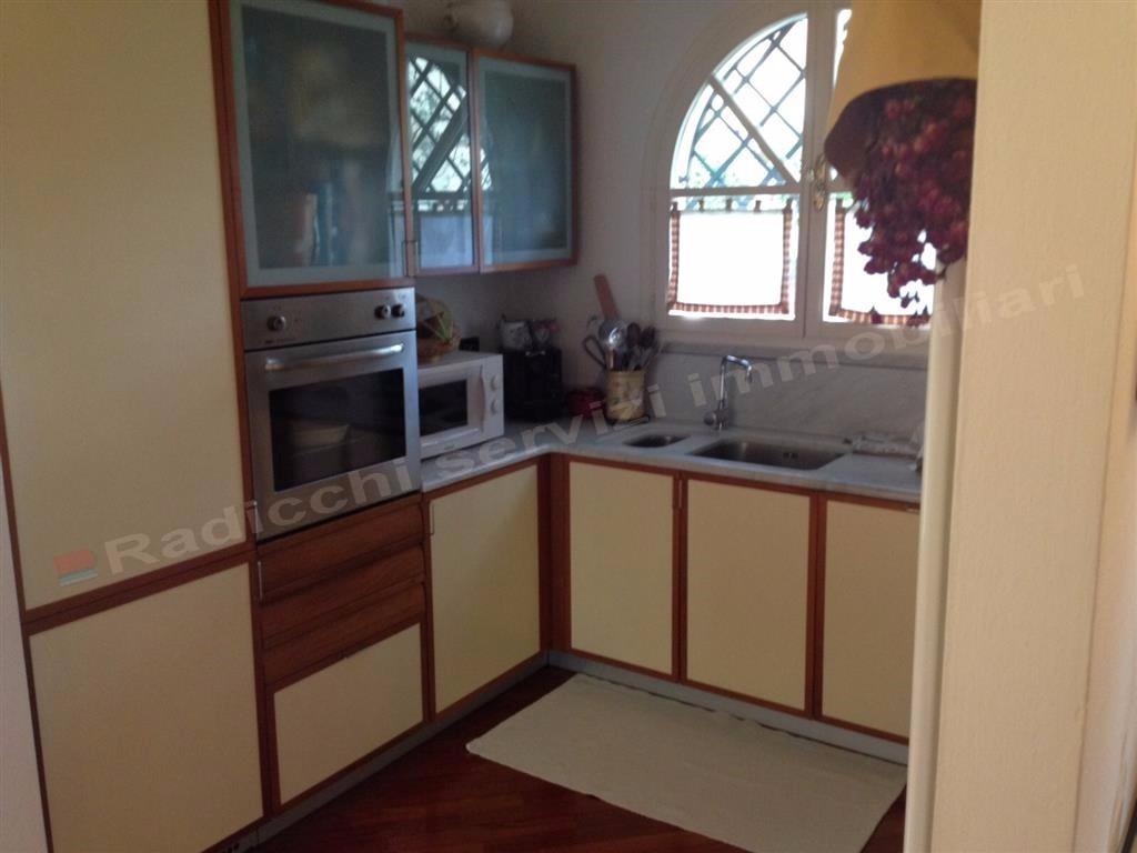 casa indipendente in vendita a Forte dei Marmi