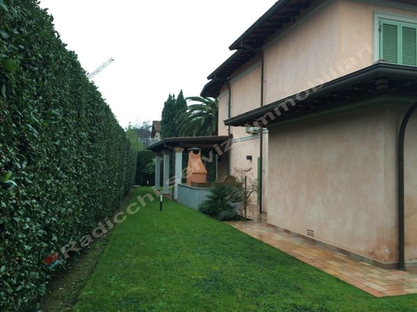 casa indipendente in vendita a Forte dei Marmi