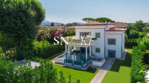 casa indipendente in vendita a Forte dei Marmi
