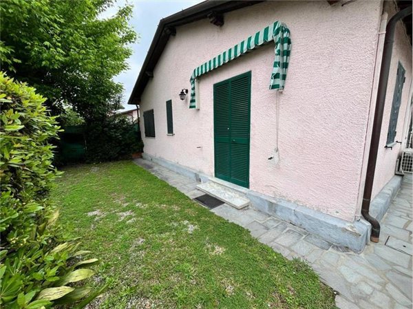 casa indipendente in vendita a Forte dei Marmi