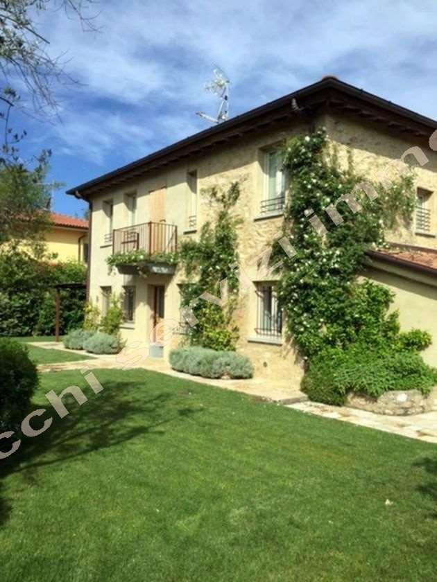 casa indipendente in vendita a Forte dei Marmi